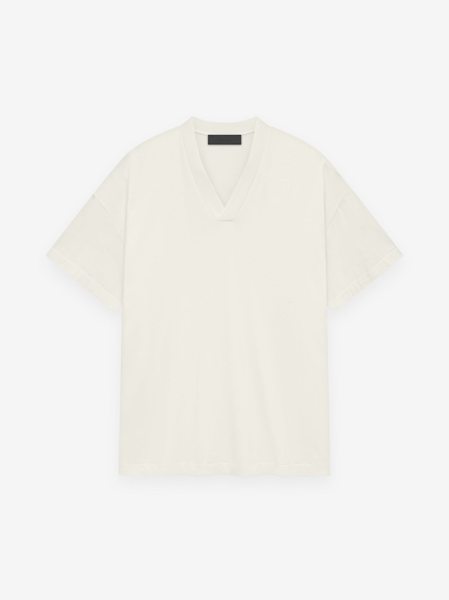 เสื้อยืดคอวี Essential 3 ตัว